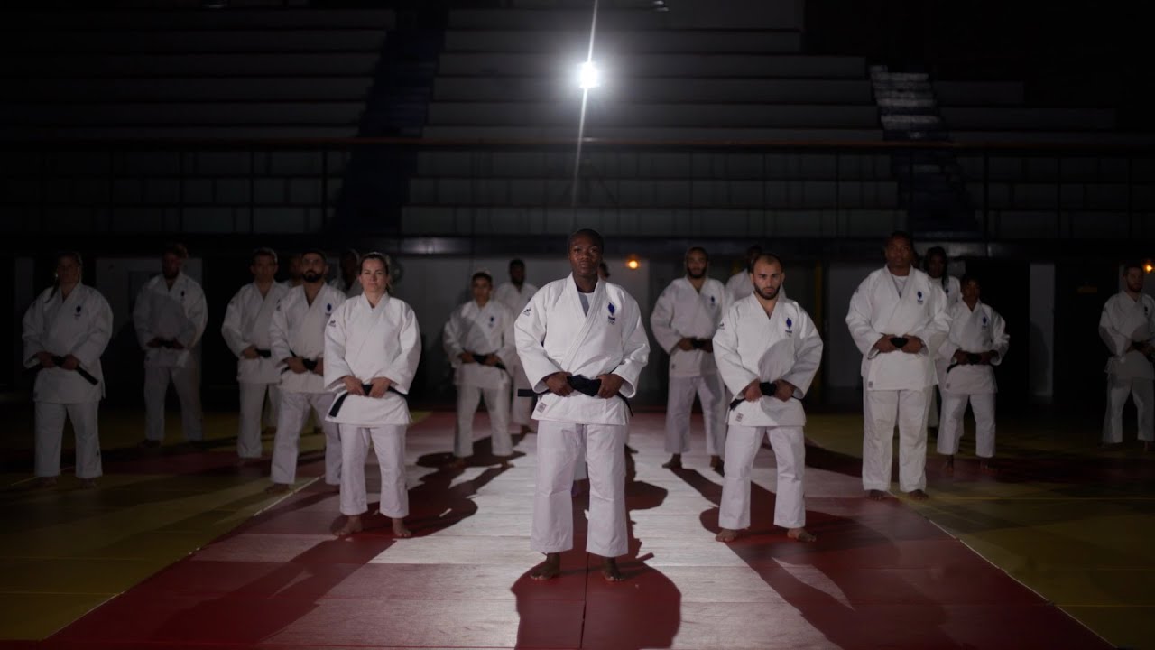 "Comment s'écrivent les légendes ?" - LE CLIP OFFICIEL de l'Équipe de France de judo pour Paris 2024