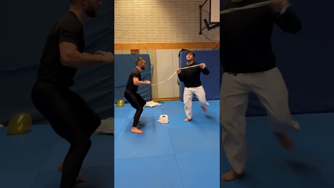 The judoka training in a playful format is aimed at developing reaction, coordination, agility #judo